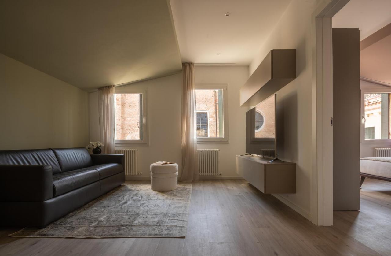 ונציה Sant'Aponal Cozy Apartment With Balcony R&R מראה חיצוני תמונה